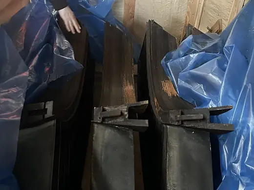 Reconditioned AE94.3A blades in protective wrapping