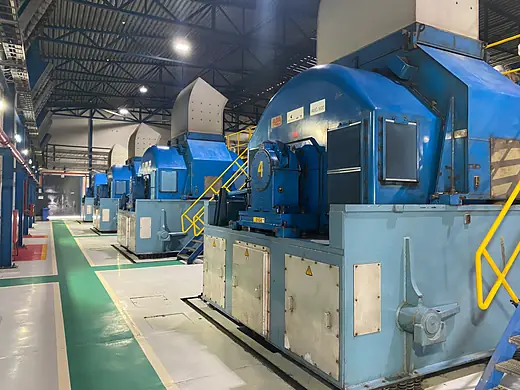 The 20V42 engine hall, view 4